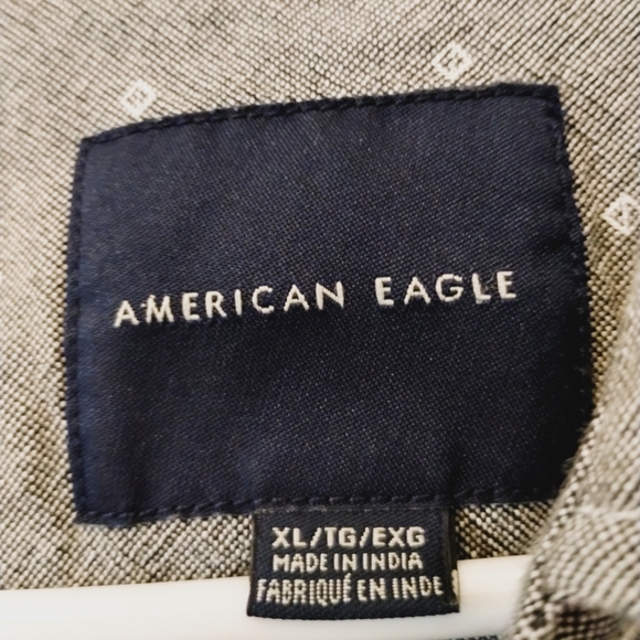 American Eagle diamond geo print button down shirt - Picture 9 of 9